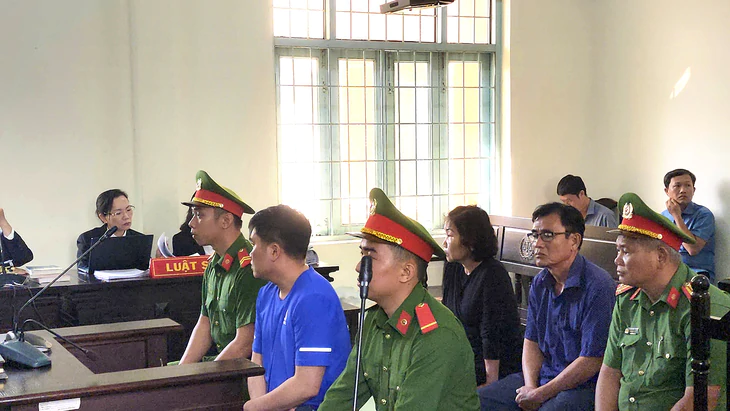 Vụ tai nạn làm nữ sinh ở Vĩnh Long tử vong: Luật sư đề nghị trả hồ sơ điều tra bổ sung
